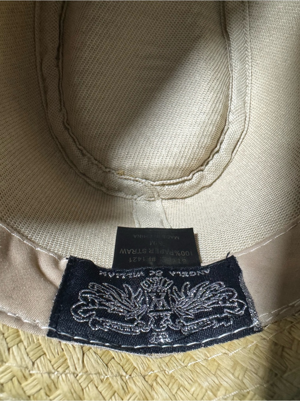 Fedora - Picture 4 of 5